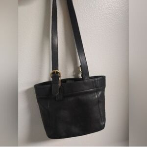 Vintage Coach Black Leather Shoulder Bag